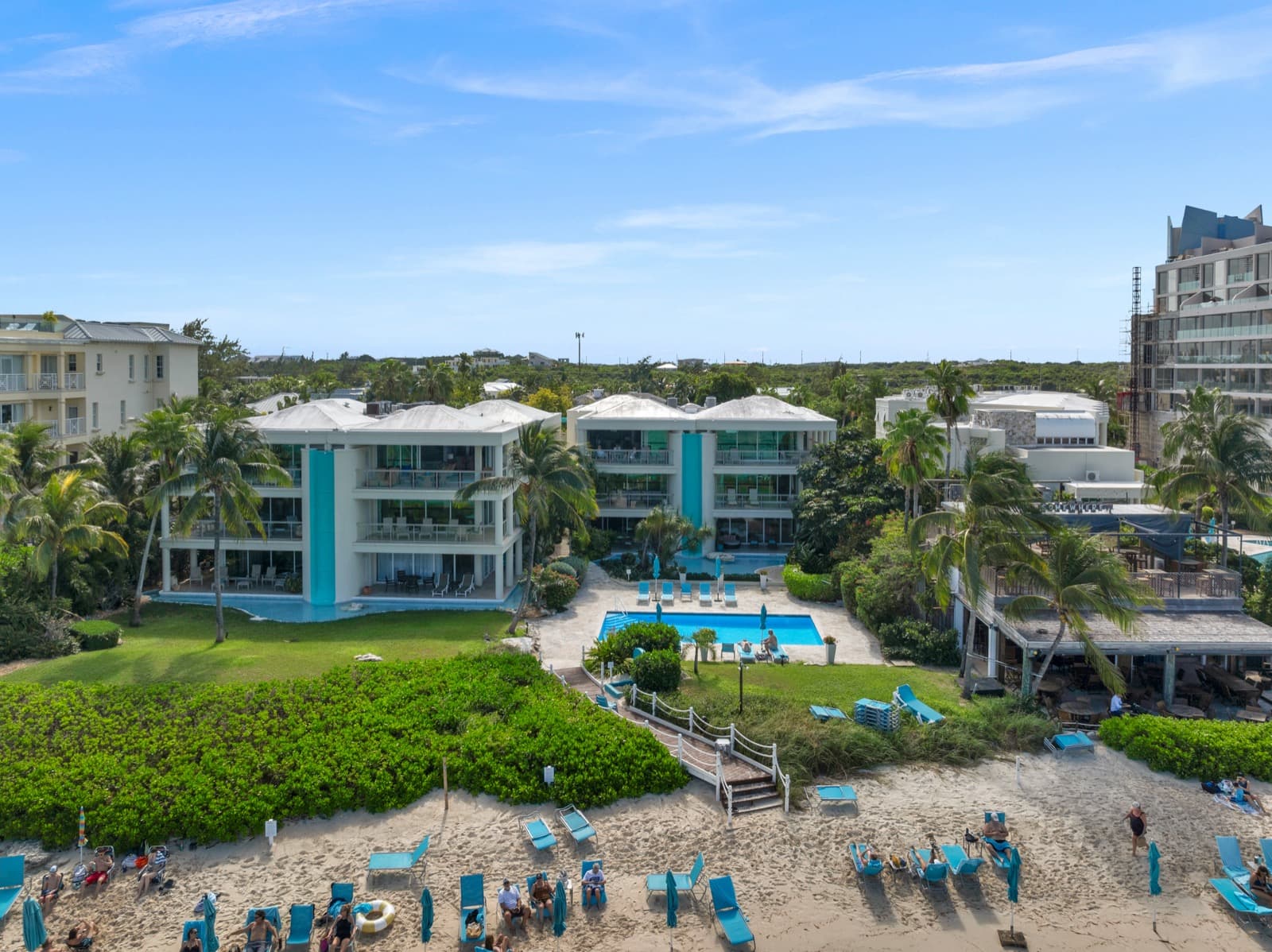 Somewhere Cafe & Lounge oceanfront dining